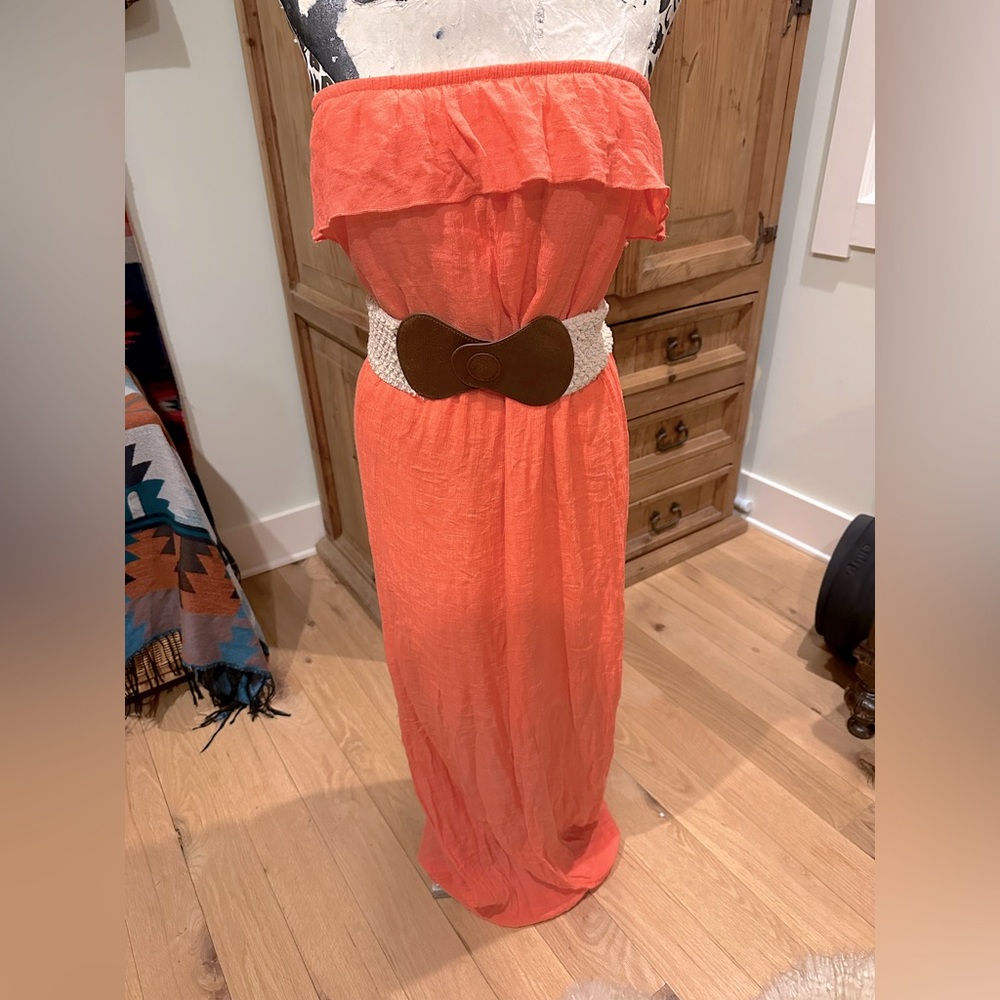 Coral colored Strapless Maxi Dress, perfect for beach nights! Sz XL